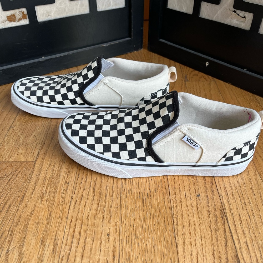 Unisex Vans Classic Slip-On Checkerboard Shoe - Picture 7 of 7